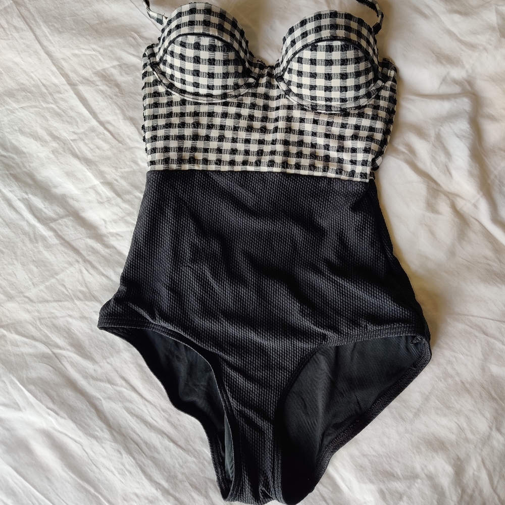 NWOT Top Shop Black and White Gingham Swimsuit 4